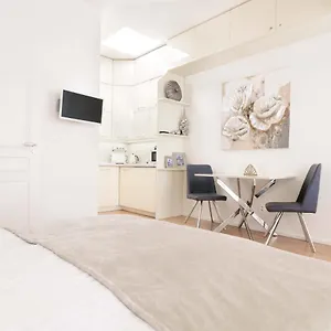 Cozy&quiet With A/c In Centre Appartamento