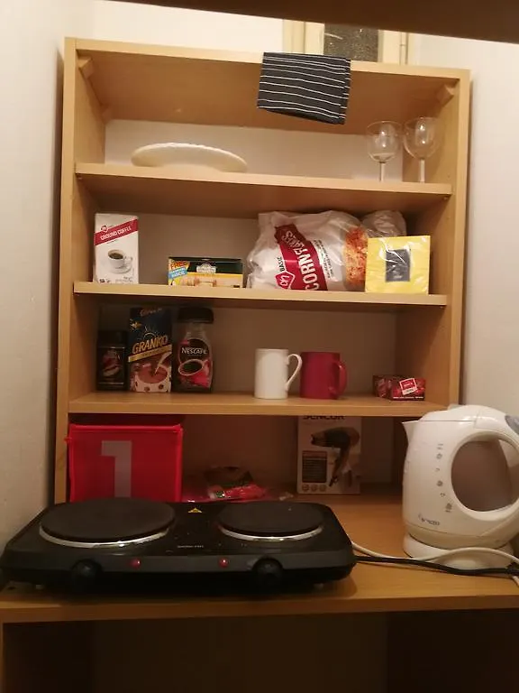 Flat 18 Minutes From Vaclavske Namesti Prag 0*,  Çek Cumhuriyeti